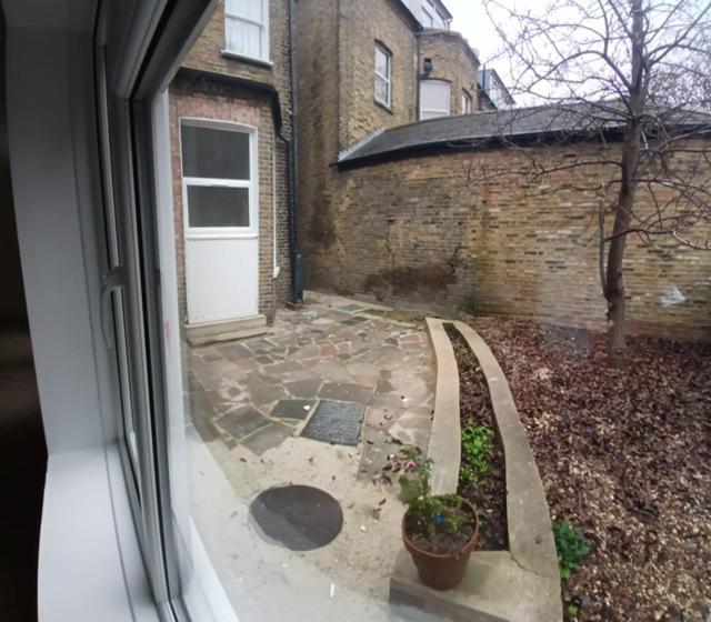 Mid To Short Term Balham Apartment London